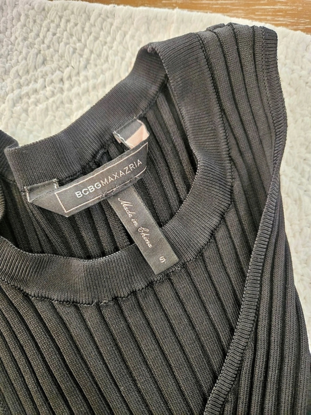 BCBGMAXAZRIA Ribbed Maxi Dress in Black Size Small Like New